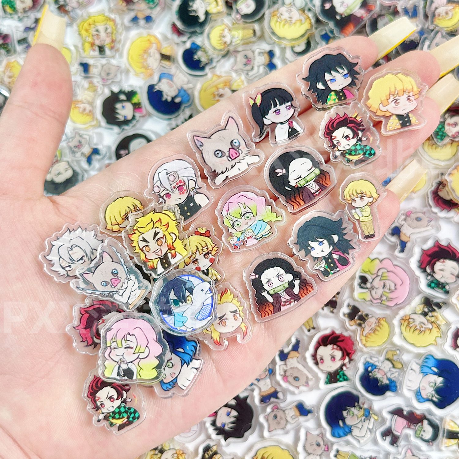 50/100 pièces de mini-plaques  - Anime Cosplay Demon Slayer avis et prix