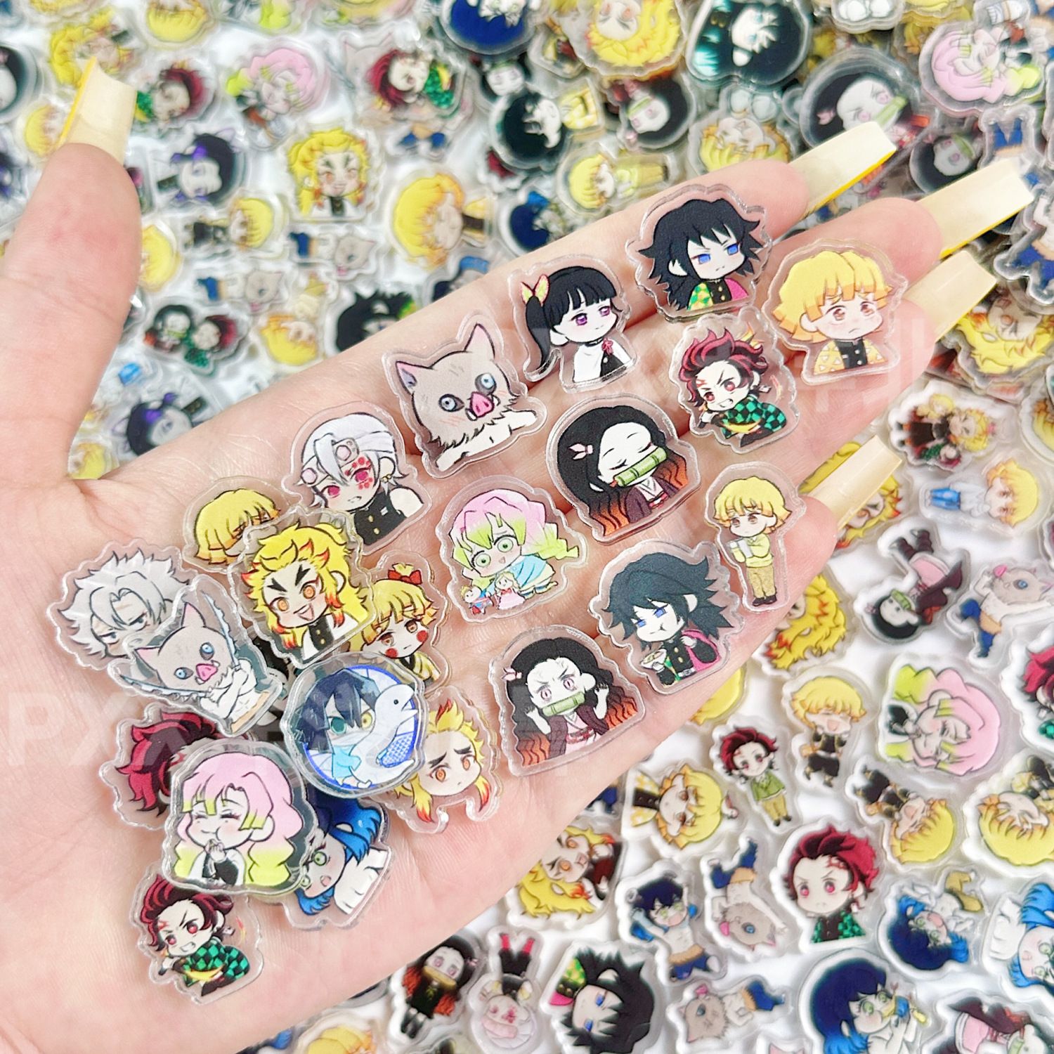 50/100 pièces de mini-plaques  - Anime Cosplay Demon Slayer avis et prix